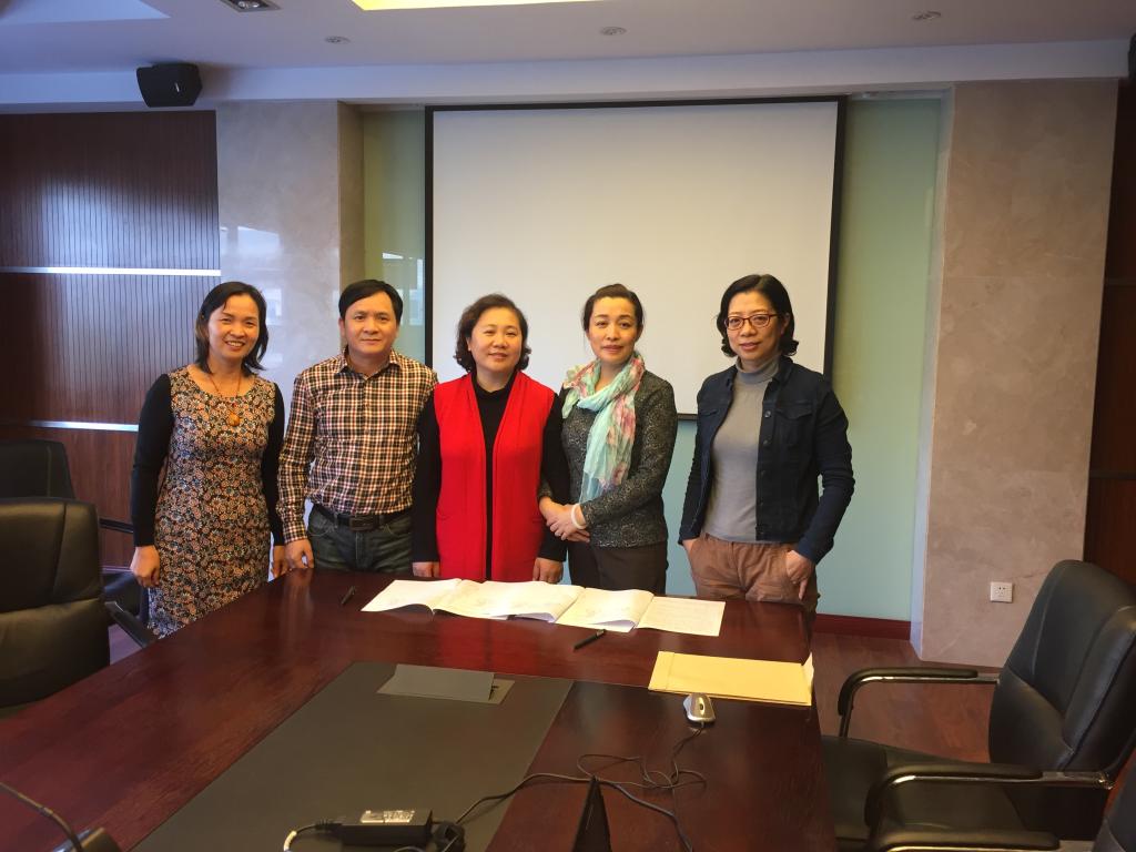 广西建设职业技术学院与我校签署合作建设函授